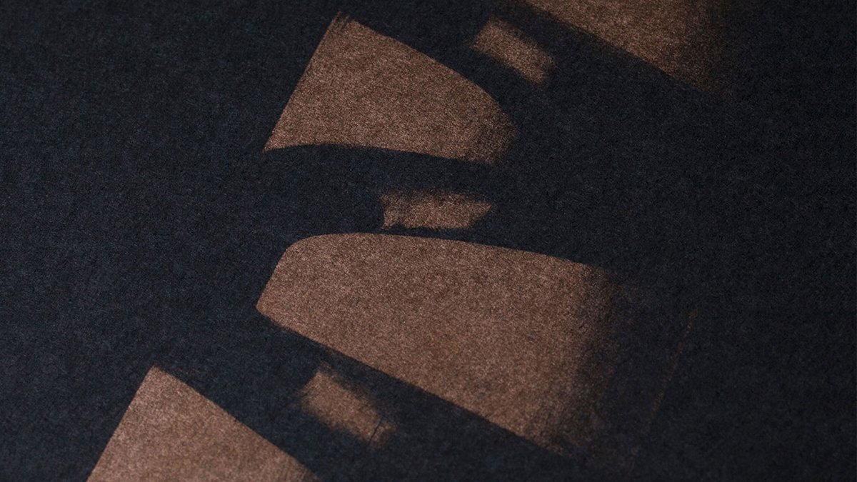 國(guó)外藝術(shù)古董品牌vi設(shè)計(jì)和產(chǎn)品手冊(cè)設(shè)計(jì)欣賞，vi設(shè)計(jì)，品牌vi設(shè)計(jì)，藝術(shù)品牌vi設(shè)計(jì)，產(chǎn)品手冊(cè)設(shè)計(jì)，深圳vi設(shè)計(jì)，左右格局