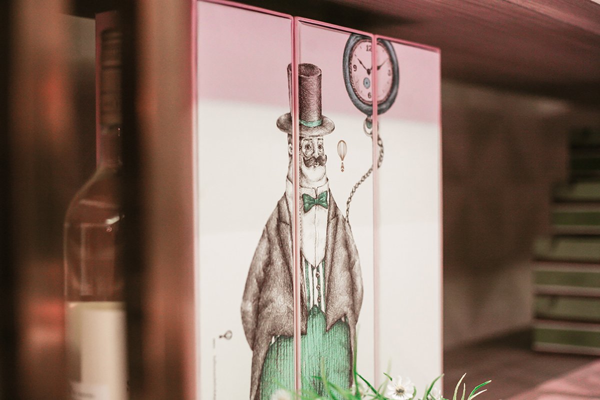 蛋糕店（食品）品牌vi設(shè)計(jì)—Balloon and Whisk 插圖賞析，vi設(shè)計(jì)，視覺(jué)形象vi設(shè)計(jì)，食品vi設(shè)計(jì)，包裝設(shè)計(jì)，蛋糕店品牌vi設(shè)計(jì)，vi品牌策劃，深圳vi設(shè)計(jì)，左右格局